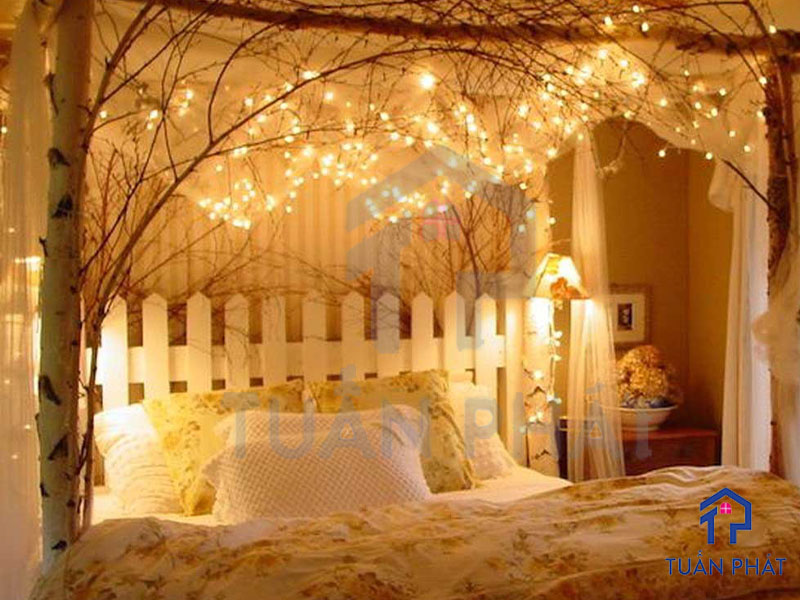 Đèn trang trí phòng ngủ dạng đèn LED dây