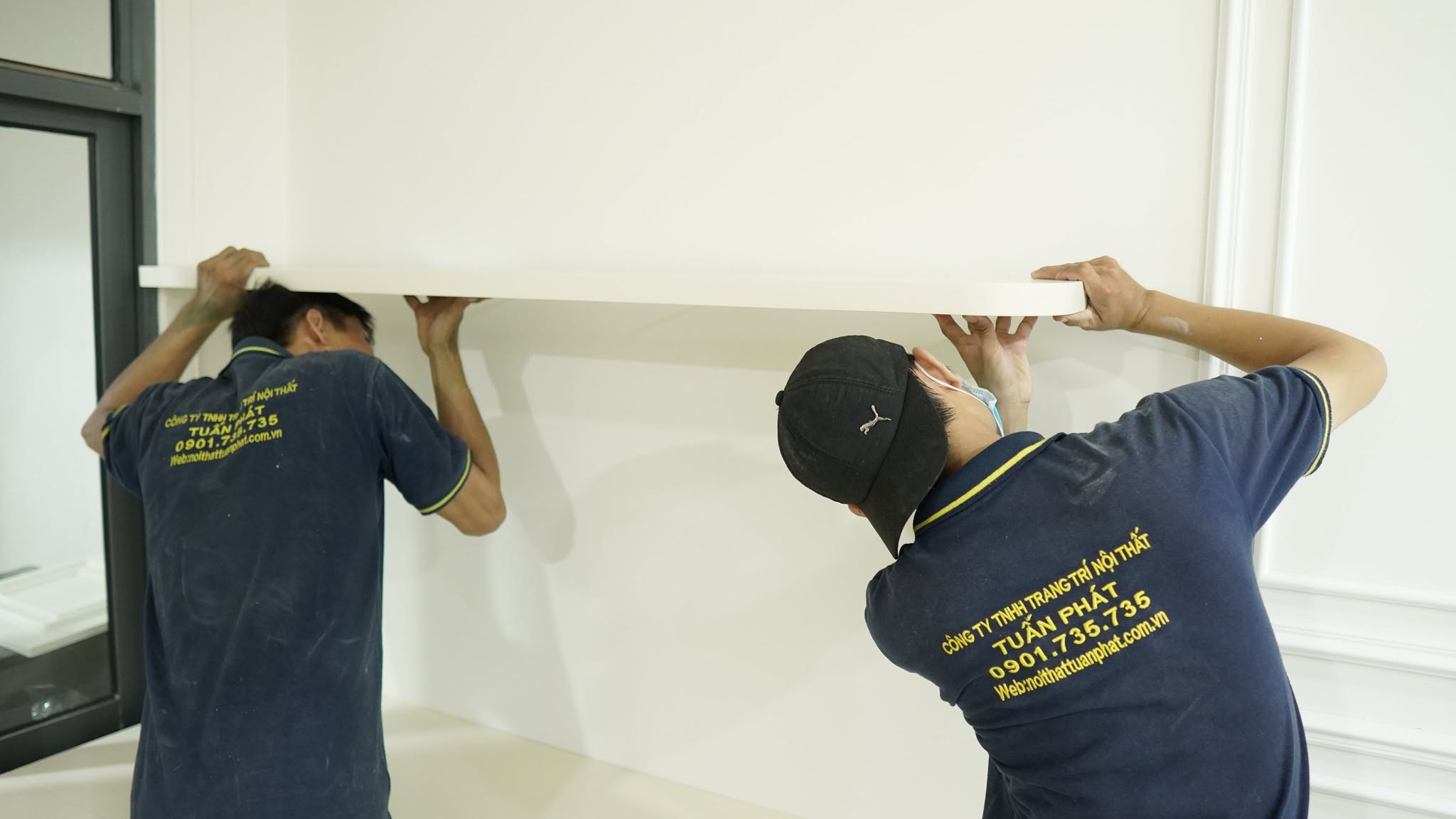 lắp đặt nội thất gỗ tại công trình