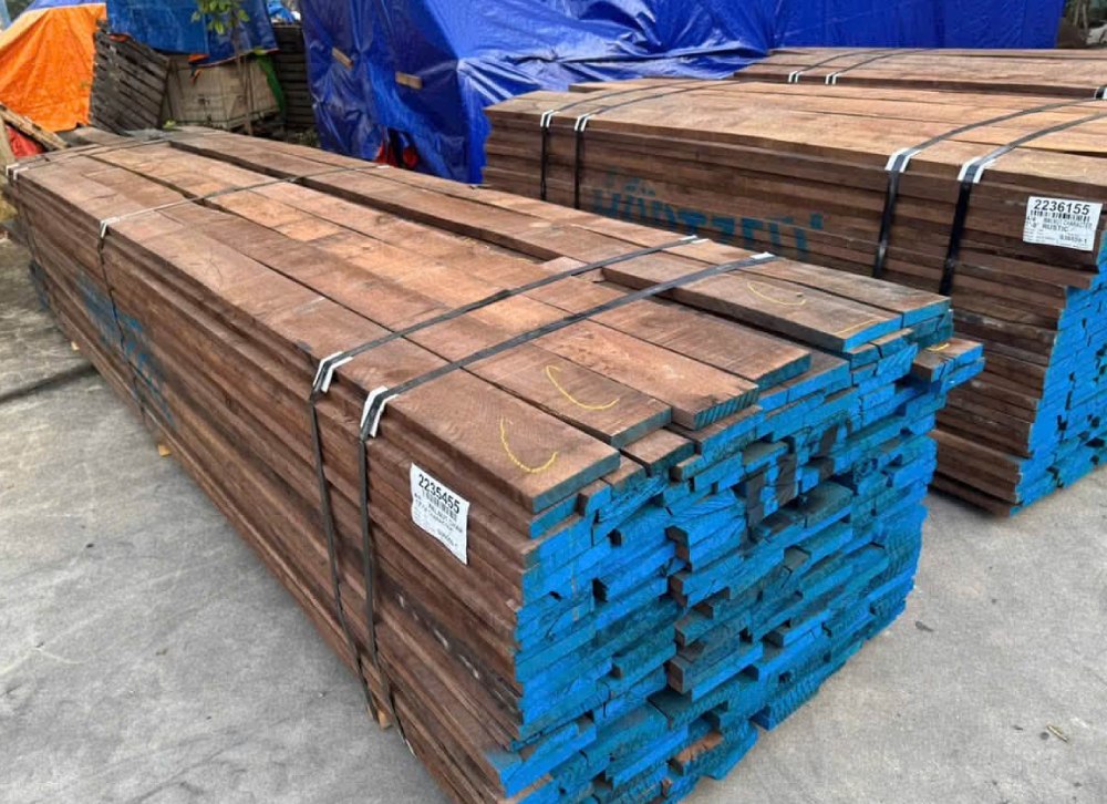 gỗ óc chó Bắc Mỹ tự nhiên