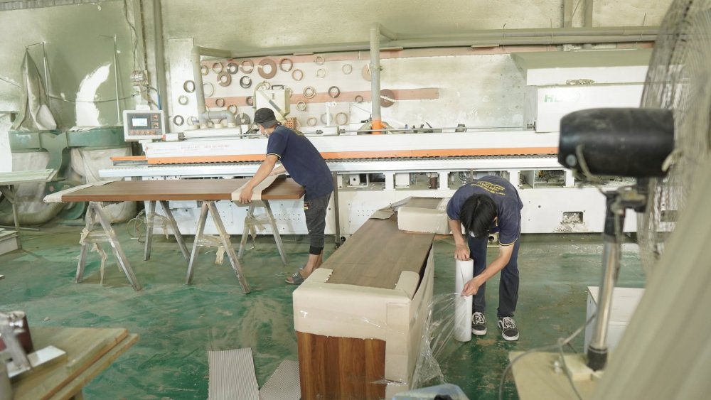 Báo giá thi công nội thất gỗ công nghiệp theo yêu cầu 8 Hoàn thiện nội thất gỗ công nghiệp villa